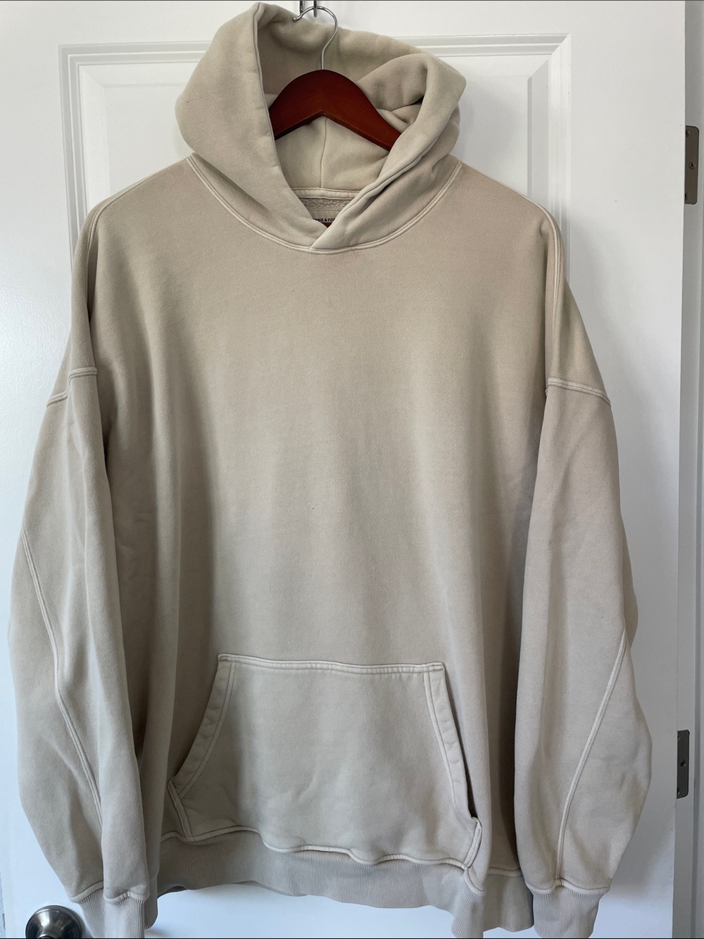 Abercrombie & Fitch Cream Pullover Hoodie - Minimalist Men's Sweatshirt